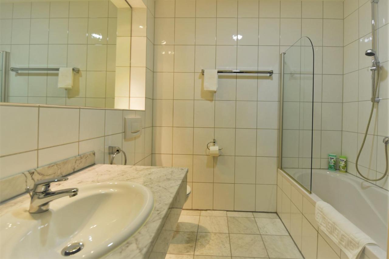 Landhotelullrich Baumholder Eksteriør billede